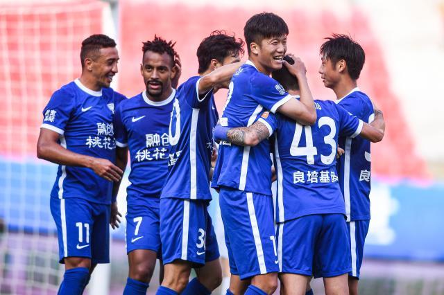 开云官网-复制恒大？三镇淡看领骑衫 将帅齐声：牢记脚踏实地